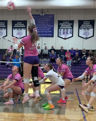Badgers notch key M&O victory